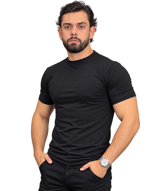 Camiseta Essential Preta